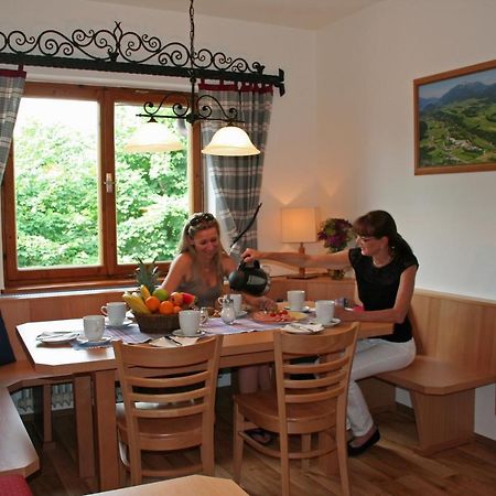 Hotel Garni Pension Zur Wacht Strobl Exterior foto